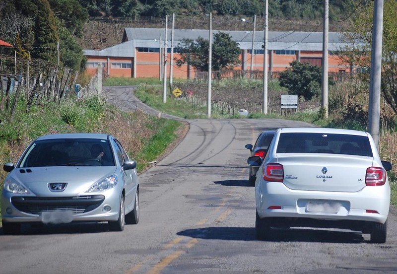 Foto de capa da notícia Flores da Cunha e Nova Pádua devem assumir a manutenção da VRS-814 em 2017