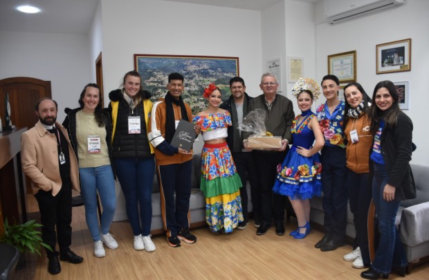 Foto de capa da notícia: Prefeitura de Nova Petrópolis recebe visita do Movimento Artístico Patrícia Dalchau de Santa Catarina