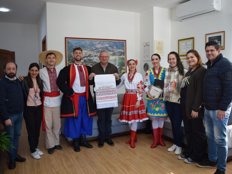 Foto de capa da notícia: Prefeitura de Nova Petrópolis recebe visita Ballet Ucraniano Roksolana da Argentina