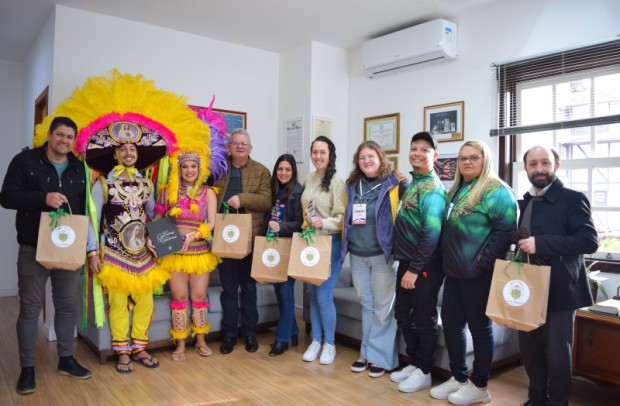 Foto de capa da notícia: Administração Municipal recebe visita do grupo Balé Popular Terras Potiguares do Rio Grande do Norte
