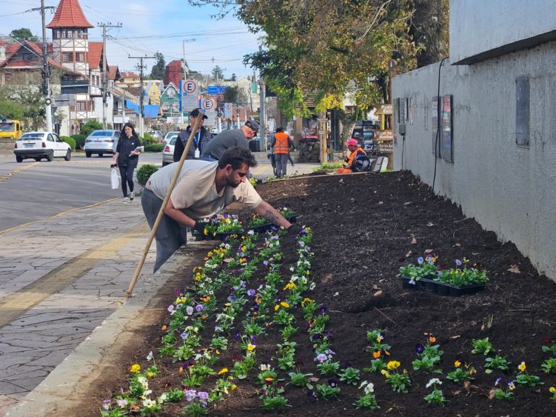 Foto de capa da notícia: Nova Petrópolis promove melhorias nos espaços públicos para receber moradores e visitantes