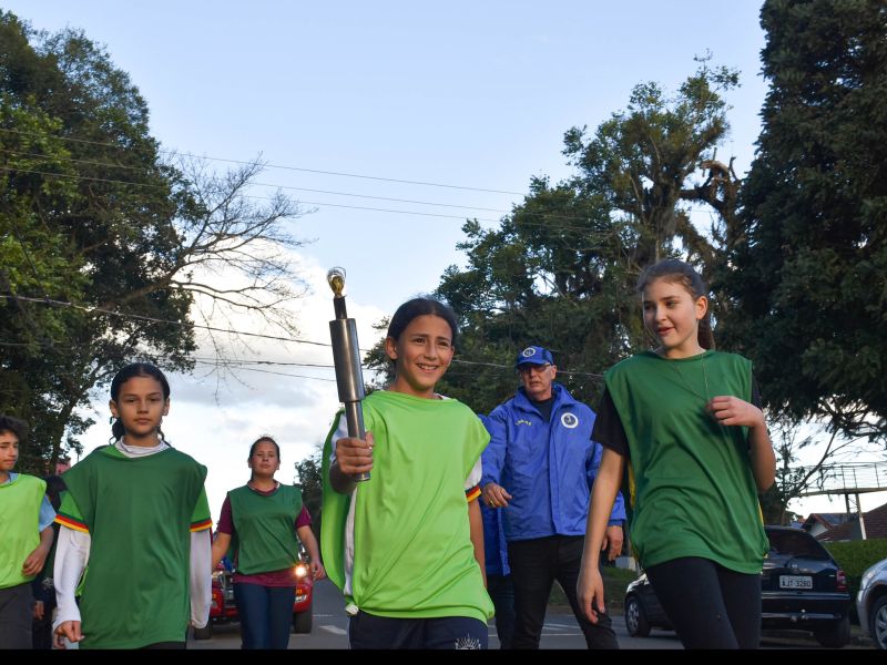 Foto de capa da notícia: Nova Petrópolis recebe o Fogo Simbólico da Pátria e dá início às celebrações em comemoração à Independência do Brasil