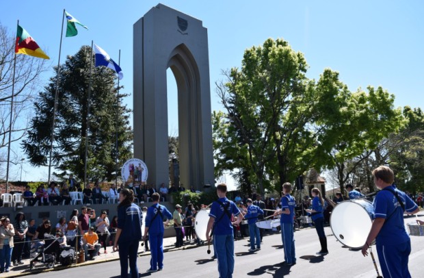 Foto de capa da notícia: Semana da Pátria terá Desfile Cívico de 7 de Setembro após sete anos