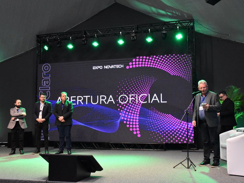 Foto de capa da notícia: Administração Municipal participa da abertura da ExpoNovaTech 2025