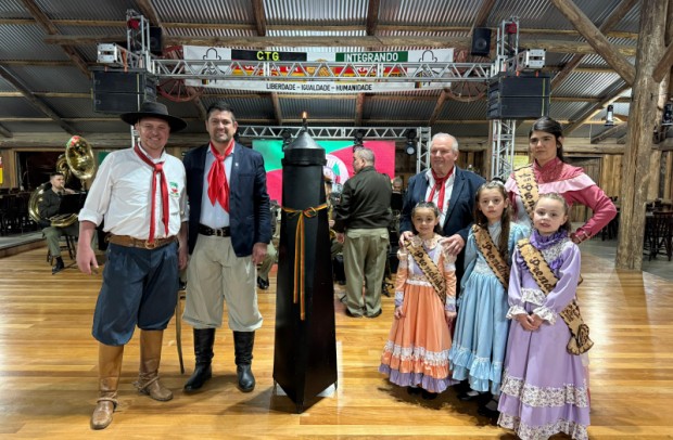 Foto de capa da notícia: Nova Petrópolis recebe a Chama Crioula durante os Festejos Farroupilhas