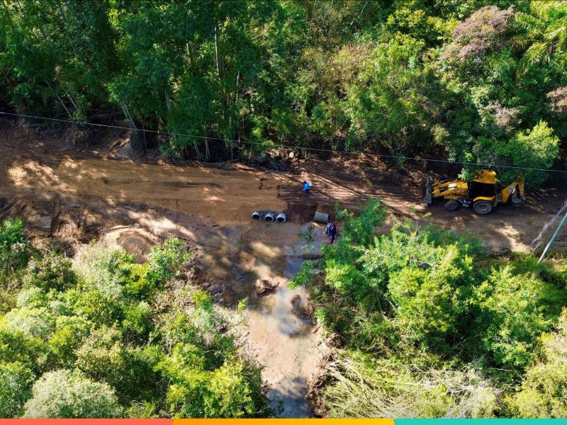 Foto de capa da notícia: Obra de recuperação avança na Estrada da Costa do Camaquã