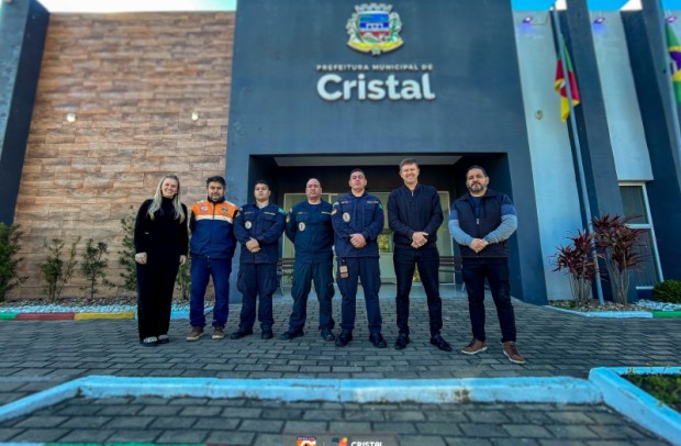 Foto de capa da notícia: Prefeitura de Cristal recebe equipe da Capitania dos Portos do RS