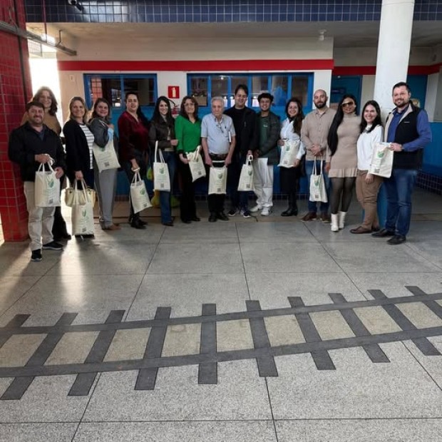 Foto de capa da notícia: Ipê participa de reunião regional durante a 17ª Festa da Gila em Bom Jesus