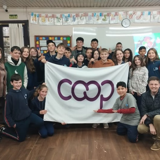 Foto de capa da notícia: Cooperativa Escolar transforma sala de aula em espaço de cidadania e cooperação na Plácido Damiani