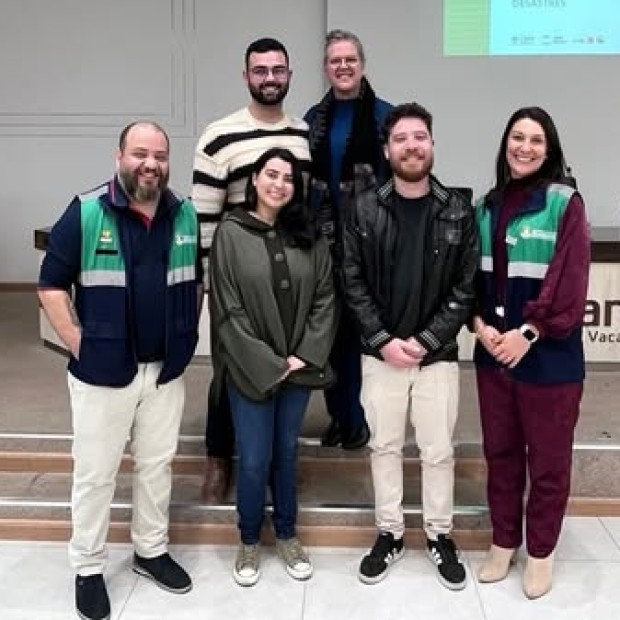 Foto de capa da notícia: Ipê participa de oficina sobre atuação da Assistência Social em cenários de desastres