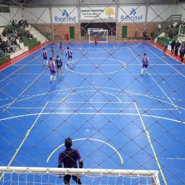 Foto de capa da notícia: Emoção e Goleadas Marcam a 9ª Rodada do Campeonato Municipal de Ipê