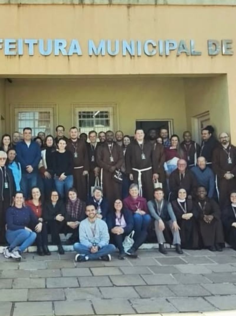 Foto de capa da notícia: Prefeitura de Ipê recebe Freis Capuchinhos