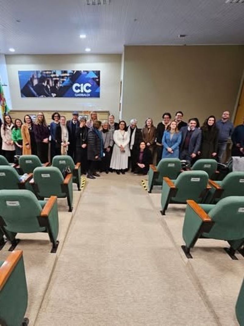 Foto de capa da notícia Secretária Adriana Lovatel participa de Oficina sobre Patrimônio Cultural em Garibaldi