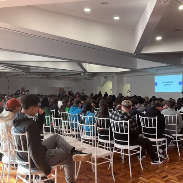 Foto de capa da notícia: Ipê recebe Palestra Show