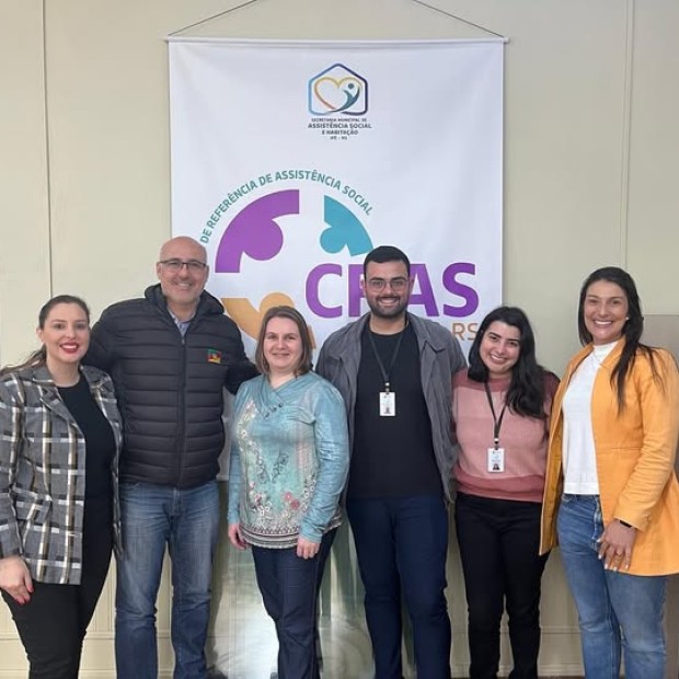 Foto de capa da notícia: Secretaria de Assistência Social e Habitação recebe visita de representantes estaduais
