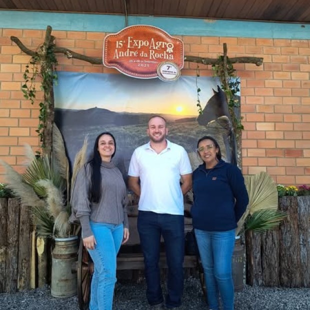 Foto de capa da notícia: Administração Municipal participa da Expoagro em André da Rocha