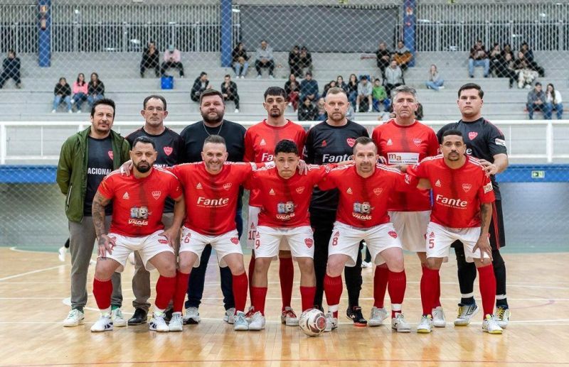 Sexta Livre/Nacional vence e ocupa o 3º lugar na Série Ouro do futsal florense