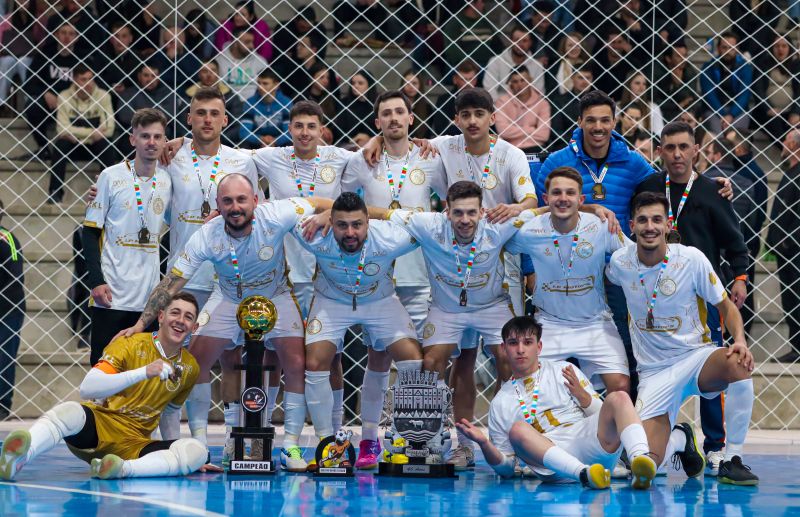 Ajax conquista o título inédito do Futsal de Nova Roma do Sul