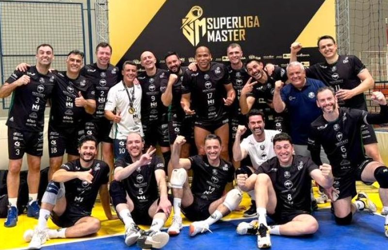 Camillo Conti é Campeão da Superliga Master defendendo o MVC (Master Vôlei Caxias)