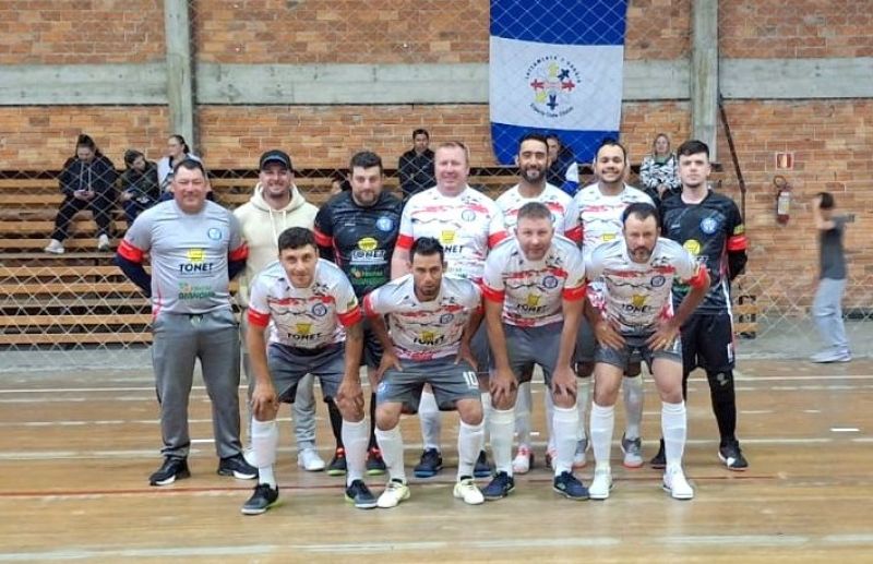 Libertad F.C segue na liderança do Futsal de Nova Pádua