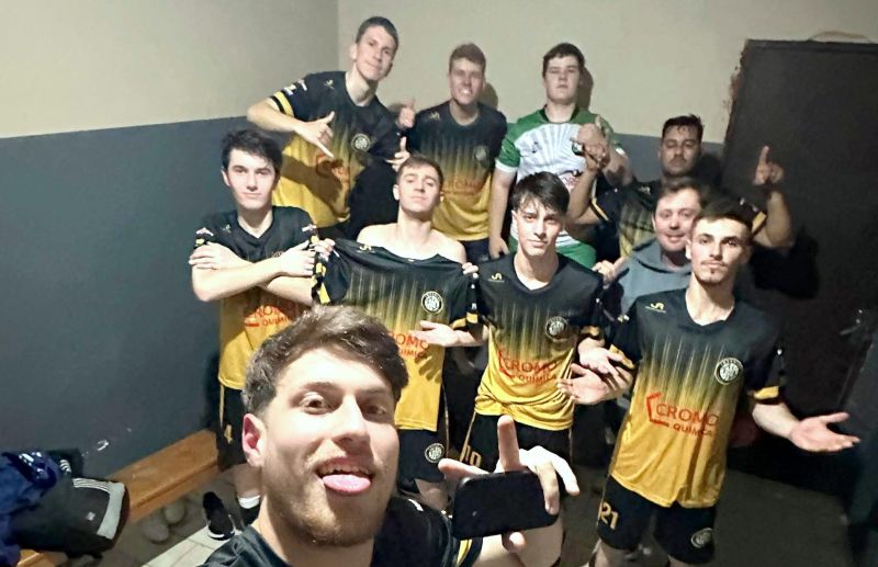 Imperial F.C desencanta e Black Killers encosta nos líderes no Futsal de Nova Pádua